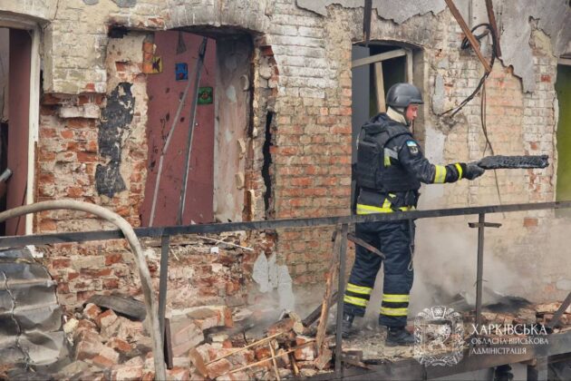 Дрон рф ударив по дитячому садку в Харкові: є загиблий і поранені