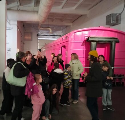 Діти з Луганщини відвідали унікальну виставку Ukraine WOW у Києві