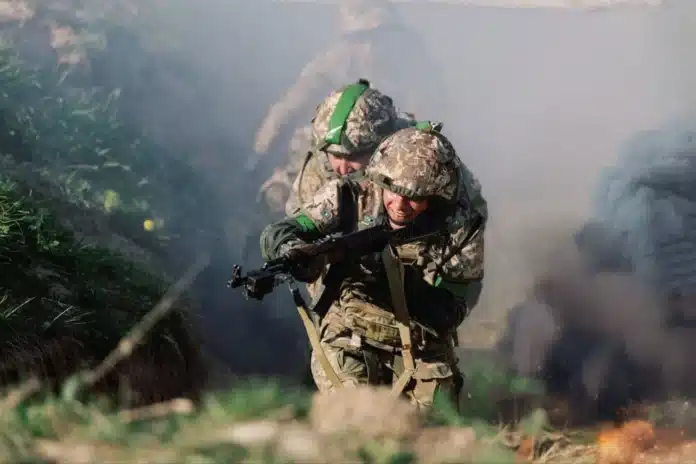 На фронті відбулося 101 бойове зіткнення, ворог активно атакує на Покровському та Торецькому напрямках