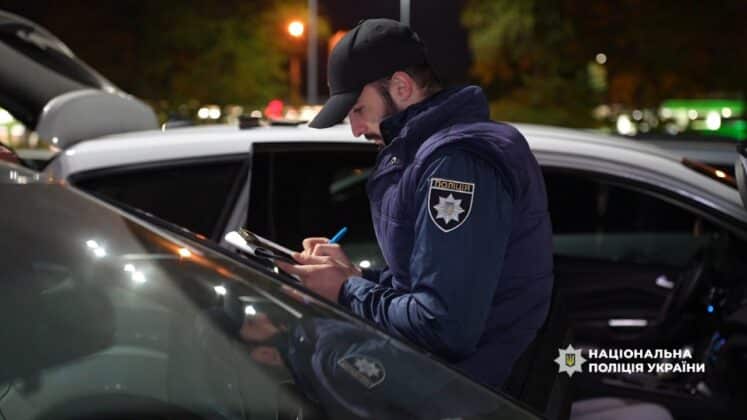 На Одещині начальника ТЦК затримали на хабарі у  тисячі