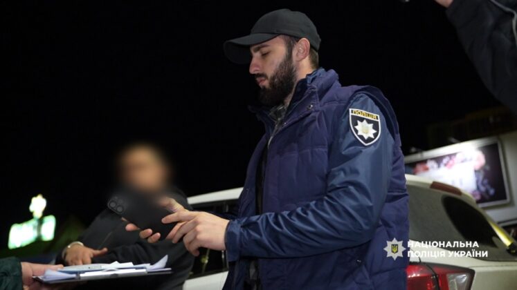 На Одещині начальника ТЦК затримали на хабарі у  тисячі