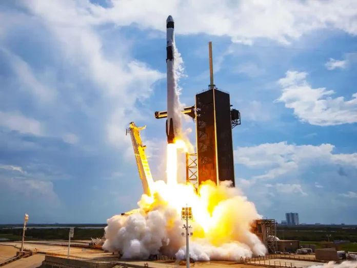 Понад 10 тисяч супутників Starlink виведено на орбіту