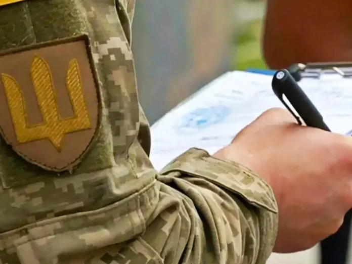 Стрілянина у кременчуцькому ТЦК: поранено двох осіб