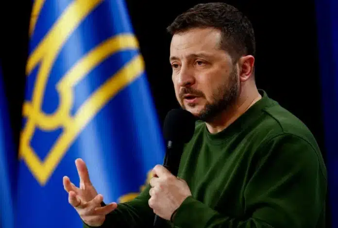 Цілеспрямований удар рф по Славутичу спричинив тригодинний блекаут на Чорнобильській АЕС - Зеленський