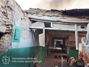 рф вдарила по Запорізькому району: один загиблий, пошкоджено житло