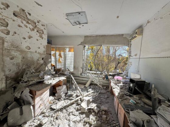 Зеленський: рф цілеспрямовано вдарила по дітях і лікарях у Херсоні