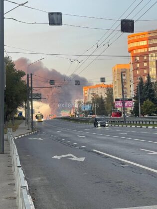 На росії у Ярославлі палає один із найбільших НПЗ