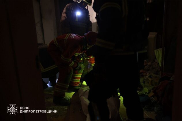 У Дніпрі завершили розбір завалів будинку, куди влучив дрон рф