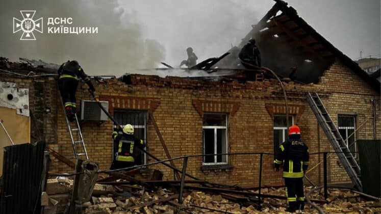 ДСНС показала наслідки атаки рф у Київській області