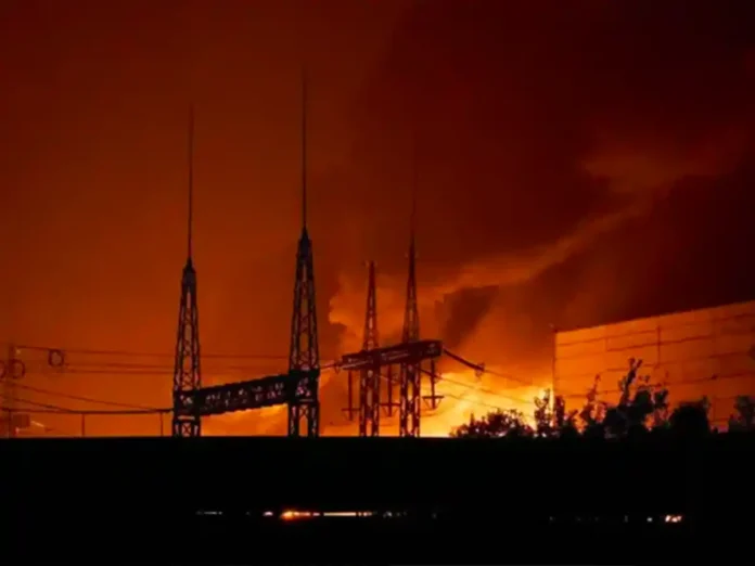 Нові пошкодження енергоінфраструктури — діють графіки обмежень