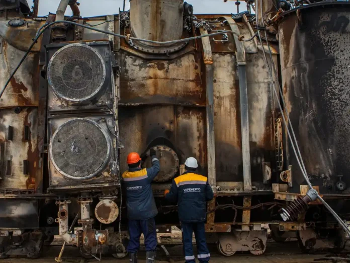 Удар по енергооб’єкту залишив значну частину Чернігівщини без світла