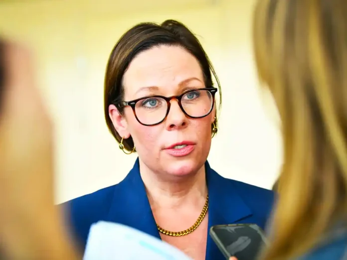 ЄС з початку вторгнення сплатив рф більше, ніж допоміг Україні