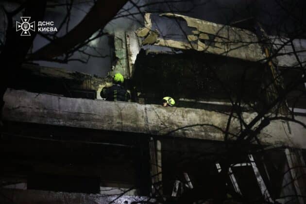 Наслідки нічної атаки Києва: руйнування, жертви та рятувальні роботи