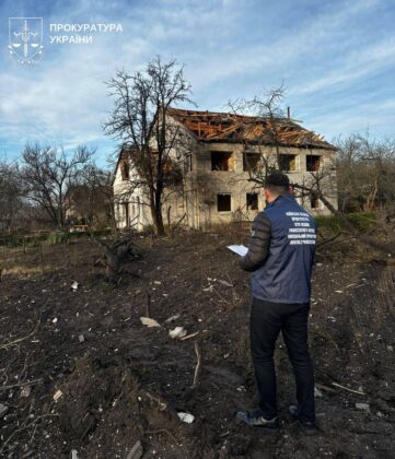 Атака на Київщину: пошкоджено житлові будинки та підприємства, є загиблі