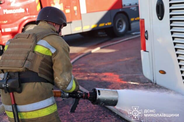 Ракетний удар по Миколаєву: загинула одна людина, ще 15 — поранені