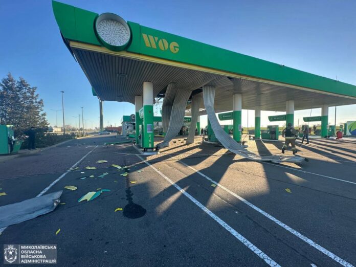 Ракетний удар по Миколаєву: загинула одна людина, ще 15 — поранені