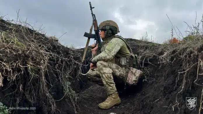 На фронті зафіксовано 112 бойових зіткнень, третина з них на Покровському напрямку - Генштаб