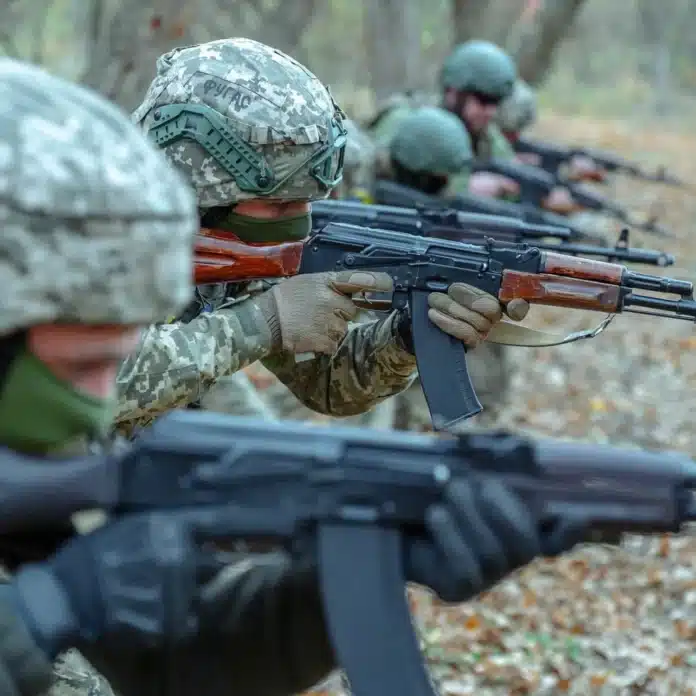 На фронті зафіксовано 144 боєзіткнення: ЗСУ знешкодили понад сотню окупантів на Покровському напрямку