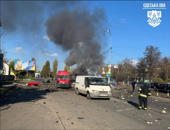 Дрони рф вдарили по ринку Чорноморська: є загиблі та поранен