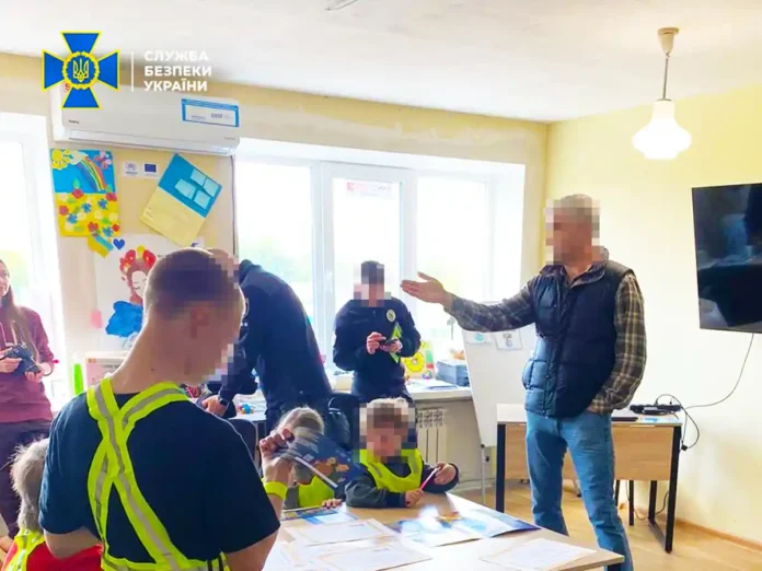 СБУ навчає школярів Луганщини розпізнавати вербувальників ФСБ