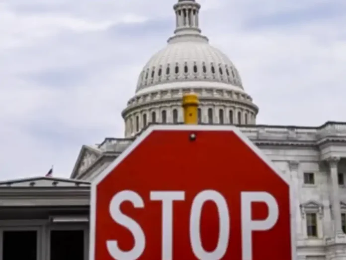 Палата представників США готується завершити найдовший шатдаун в історії