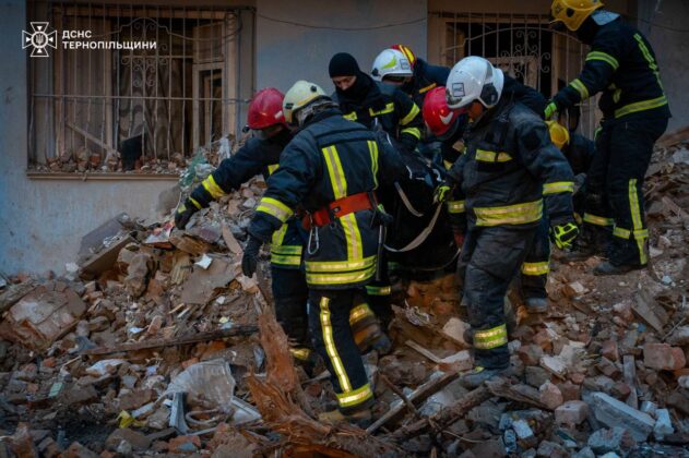 Кількість загиблих у Тернополі зросла: знайшли тіло ще однієї жінки