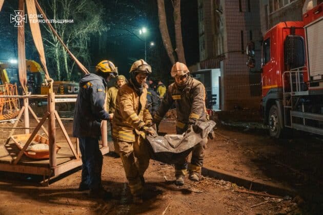 Кількість загиблих у Тернополі зросла: знайшли тіло ще однієї жінки