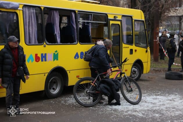 Наслідки удару по Дніпру: зросла кількість жертв та поранених