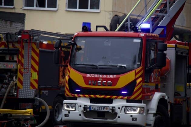 Наслідки удару по Дніпру: зросла кількість жертв та поранених