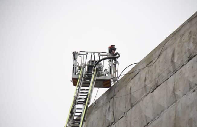 Наслідки удару по Дніпру: зросла кількість жертв та поранених