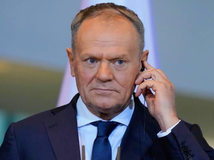 Туск побажав Зеленському успіху перед зустріччю з Трампом