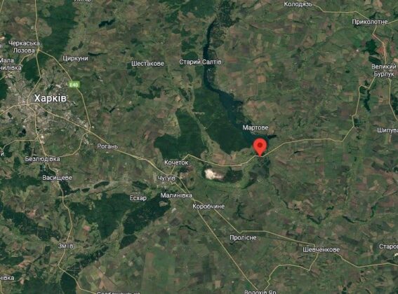 Печенізька гребля: росіяни вдарили по дамбі, рух повністю зупинено _02