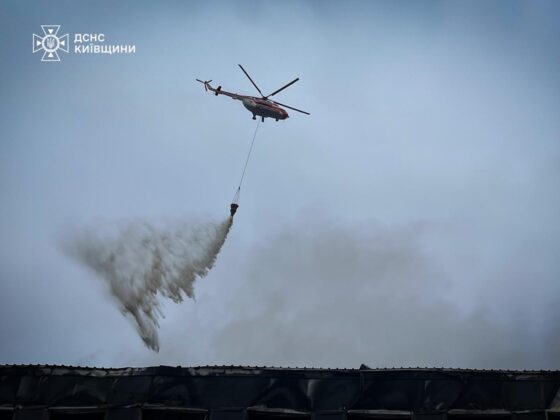 Удари по Київщині: російська атака зруйнувала вокзал у Фастові_06