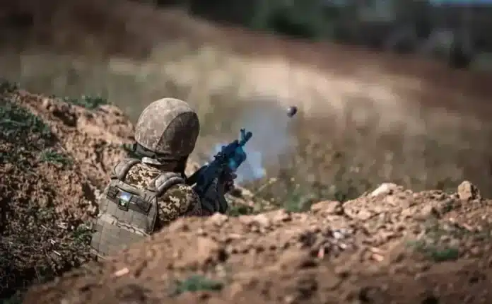 На фронті відбулося 108 бойових зіткнень з початку доби 11 грудня - Генштаб