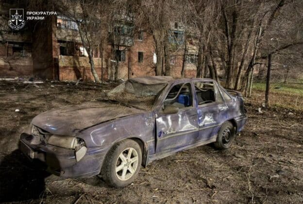 Окупанти з рф завдали удару по Слов'янську авіабомбою _03