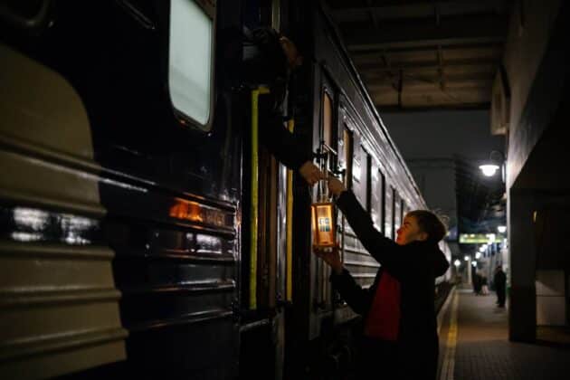 Вифлеємський вогонь миру дістався Києва 03