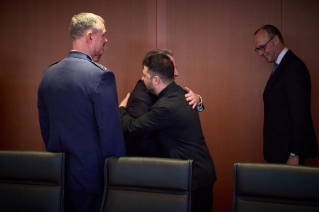 Україна і США розпочали переговори в Німеччині 01