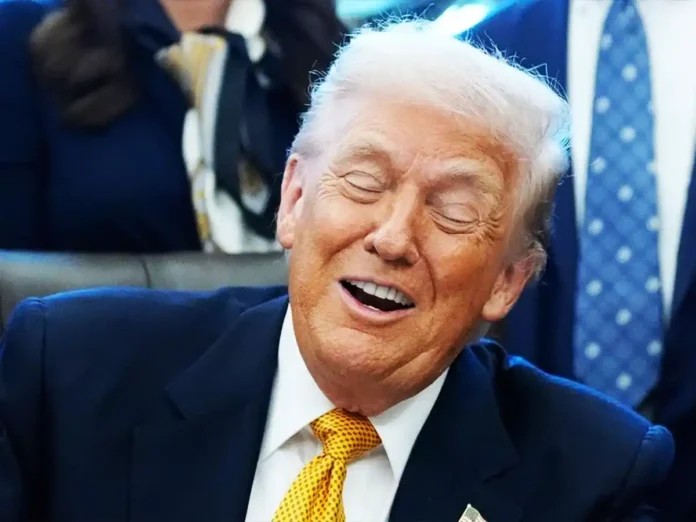 «Дискомбобулятор»: Трамп заявив про новітню зброю США у Каракасі