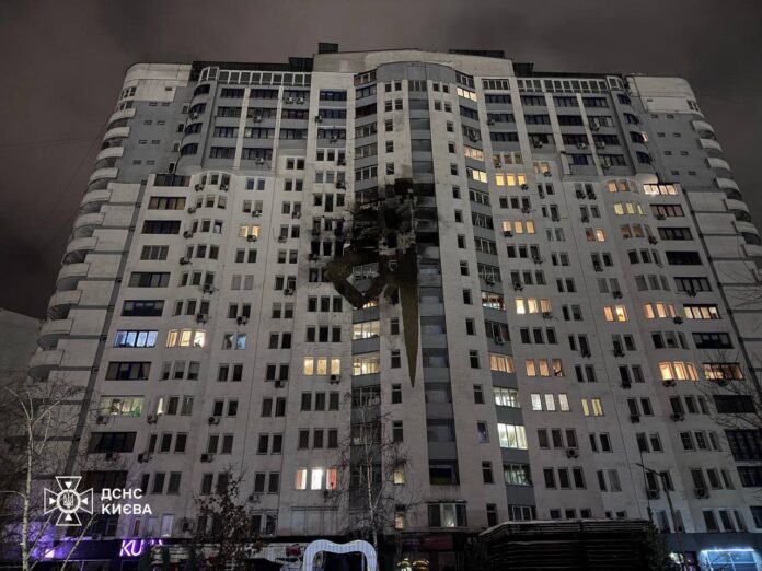 Обстріл України: Київ зазнав найбільших руйнувань, є загиблі та поранені 04