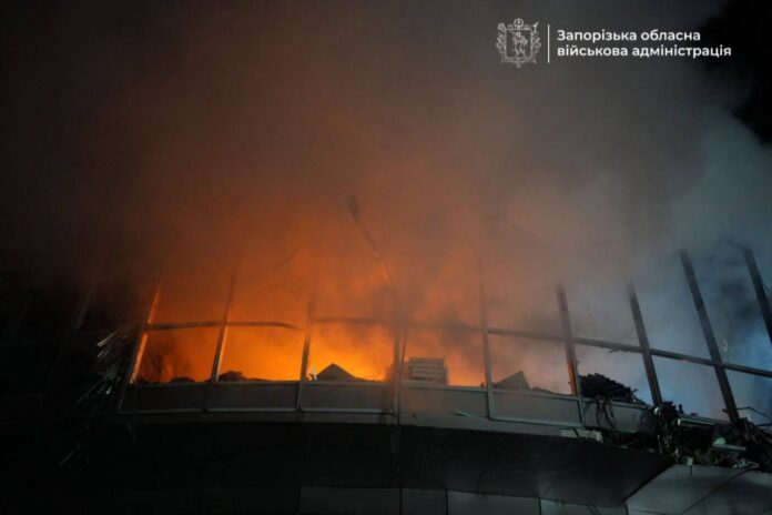 Запоріжжя під масованою атакою БпЛА: щонайменше дев’ять влучань 01
