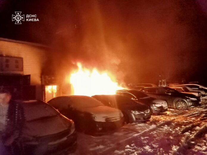 У Києві сталась пожежа на трансформаторній підстанції