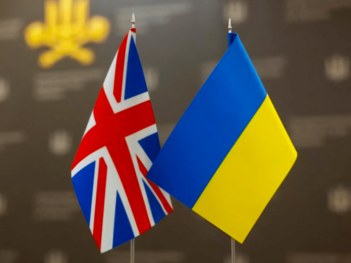 Британія запровадила масштабний пакет санкцій проти росії