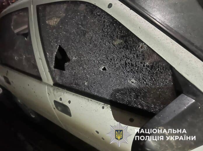 У Чернівцях чоловік кинув гранату посеред вулиці, є поранені 01