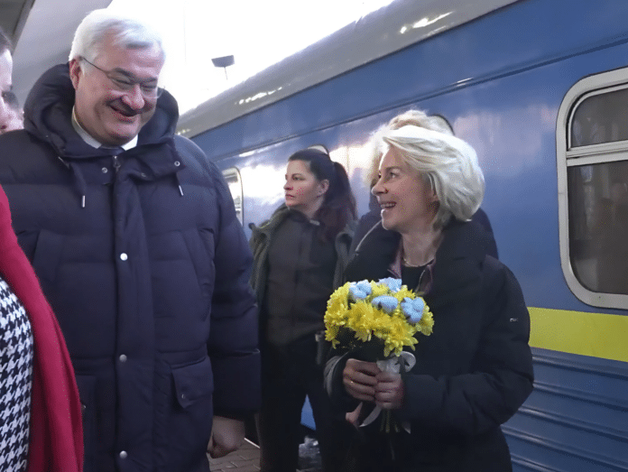 Урсула фон дер Ляєн прибула до столиці України
