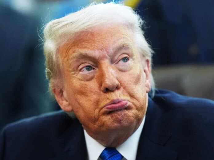 Трамп віддав наказ зупинити атаки на Іран