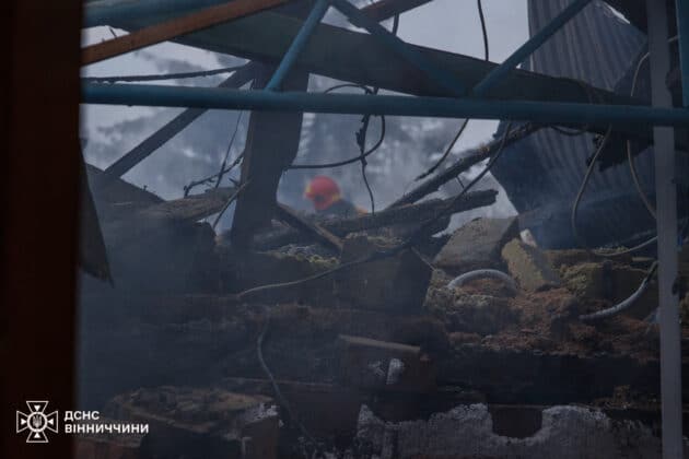 Наслідки удару по Вінниччині: загиблий і поранені 012