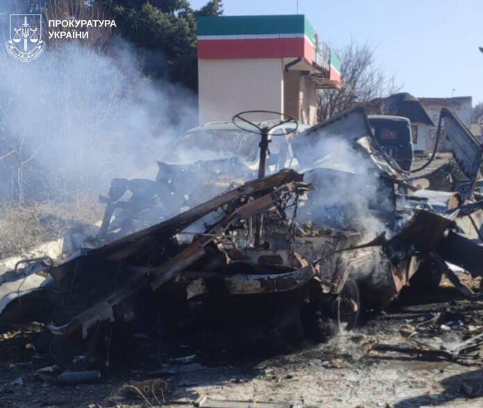 Окупанти атакували рятувальників та енергетиків на Харківщині 02