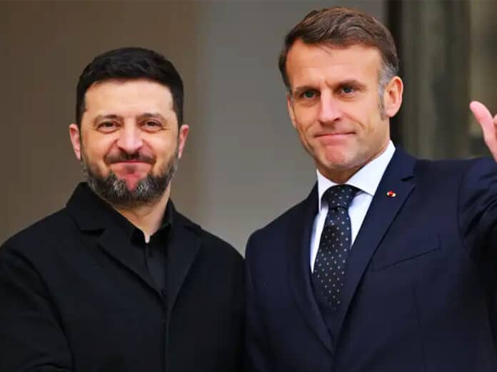 Зеленський прибув до Парижа на переговори з Макроном