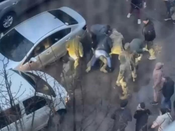 Масовий конфлікт із ТЦК в Одесі: є поранені