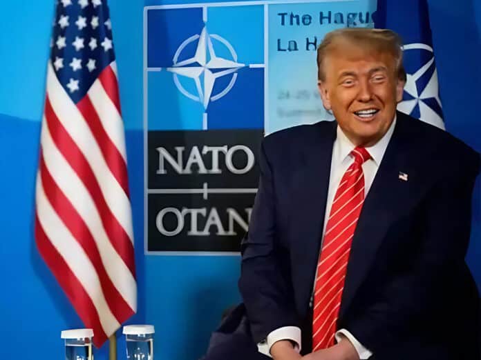 Країни НАТО стурбовані заявами Трампа про вихід США з Альянсу
